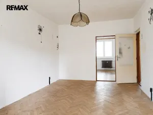 Prodej bytu 3+1, Hroznětín, Sídliště, 73 m2