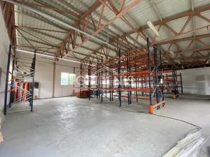 Pronájem skladu, Chomutov, Raisova, 335 m2
