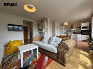 Prodej bytu 3+kk, Velká Bystřice, Na Letné, 66 m2