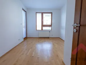 Pronájem bytu 3+kk, Praha - Záběhlice, Mattioliho, 81 m2