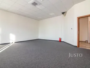 Pronájem kanceláře, Frýdek-Místek - Místek, Josefa Václava Sládka, 67 m2