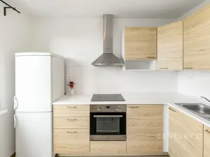 Pronájem bytu 2+1, Praha - Kamýk, Zárubova, 61 m2