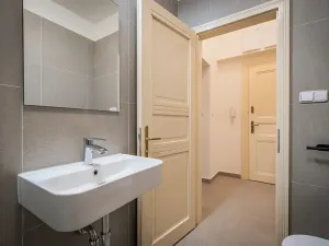 Pronájem bytu 2+kk, Praha - Nové Město, Lípová, 44 m2