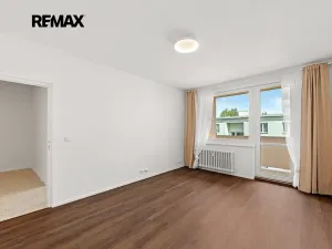 Prodej bytu 3+1, Praha - Zličín, Nedašovská, 80 m2