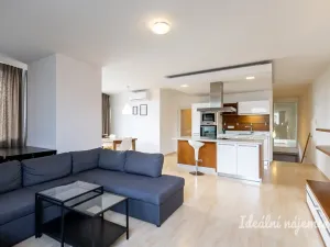Pronájem bytu 4+kk, Praha - Vysočany, Skloněná, 116 m2