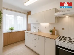 Prodej bytu 3+1, Králův Dvůr, Pod Hájem, 63 m2