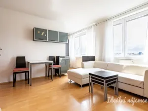 Pronájem bytu 1+kk, Praha - Záběhlice, Ve slatinách, 30 m2