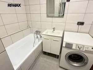 Pronájem bytu 2+kk, Praha - Nusle, Kloboučnická, 45 m2