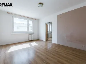 Prodej bytu 1+1, Bystřany, Pražská, 36 m2