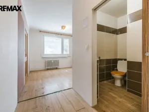 Prodej bytu 1+1, Bystřany, Pražská, 36 m2
