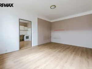 Prodej bytu 1+1, Bystřany, Pražská, 36 m2