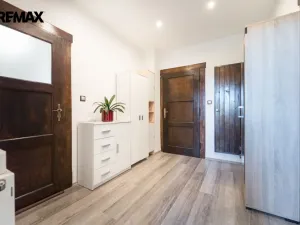 Prodej vily, Podlesí, 240 m2