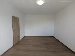 Pronájem bytu 1+1, Klášterec nad Ohří - Miřetice u Klášterce nad Ohří, Pionýrů, 35 m2