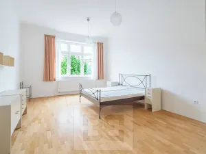 Pronájem bytu 2+1, Praha - Hradčany, Na valech, 79 m2