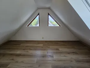 Pronájem bytu 2+kk, Praha, Strakatého, 84 m2