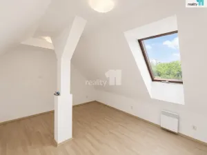 Prodej bytu 3+kk, Praha - Hrdlořezy, Českobrodská, 72 m2