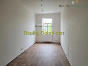 Pronájem bytu 2+1, Opava, Nádražní okruh, 67 m2