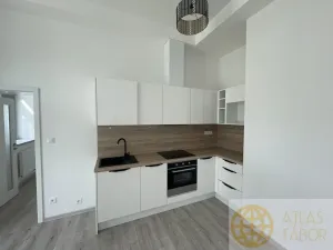 Pronájem bytu 3+kk, Tábor, Kpt. Jaroše, 74 m2