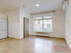 Pronájem bytu 2+kk, Břeclav, Nová, 42 m2