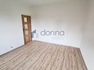 Prodej bytu 2+1, Praha, Sněženková, 52 m2