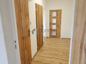 Prodej bytu 2+1, Praha, Sněženková, 52 m2