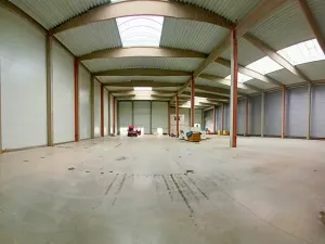 Pronájem skladu, Hýskov, Na Břasích, 1900 m2