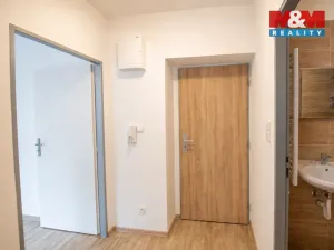 Pronájem bytu 1+1, Hradec Králové - Pražské Předměstí, Vocelova, 36 m2