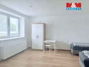 Pronájem bytu 1+kk, Pardubice - Semtín, 35 m2