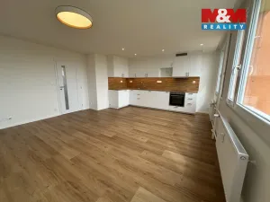 Pronájem bytu 3+kk, Praha - Bohnice, Zelenohorská, 68 m2
