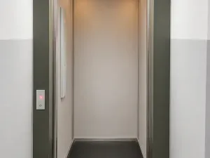 Pronájem bytu 4+kk, Praha - Nové Město, Lublaňská, 90 m2