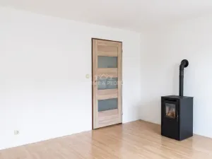 Pronájem bytu 2+1, Strakonice - Strakonice II, Českých lesů, 40 m2