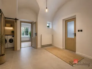 Prodej rodinného domu, Dvůr Králové nad Labem - Žireč, 230 m2