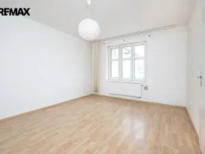 Pronájem bytu 1+1, Strakonice - Strakonice II, Komenského, 52 m2