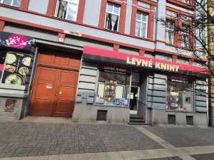 Pronájem obchodního prostoru, České Budějovice, Lannova tř., 212 m2