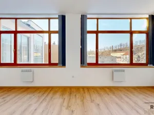 Prodej bytu 3+kk, Třebíč - Vnitřní Město, Karlovo nám., 80 m2