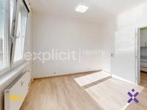 Pronájem bytu 3+1, Zlín, Větrná, 74 m2
