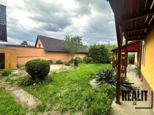 Prodej rodinného domu, Chorušice - Zahájí, 170 m2