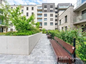 Pronájem bytu 1+kk, Praha - Holešovice, U průhonu, 31 m2