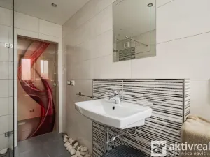 Prodej bytu 2+1, Neratovice, Čtvercová, 60 m2