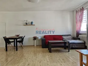 Pronájem bytu 3+1, České Budějovice - České Budějovice 7, Komenského, 77 m2