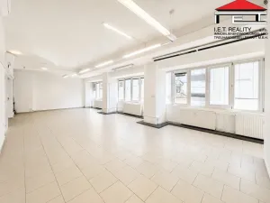 Pronájem obchodního prostoru, Brno, Josefská, 75 m2