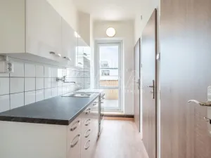 Pronájem bytu 2+kk, Praha - Malešice, Malešická, 63 m2