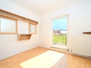 Pronájem bytu 2+kk, Praha - Vysočany, Spojovací, 36 m2