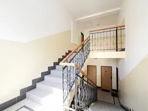 Pronájem bytu 2+kk, Praha - Vysočany, Spojovací, 36 m2