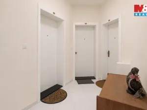 Pronájem bytu 1+kk, Praha - Holešovice, Šimáčkova, 35 m2