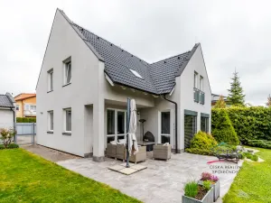 Prodej rodinného domu, Hostivice, 242 m2