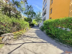 Prodej bytu 3+1, Praha - Strašnice, Pod strání, 68 m2