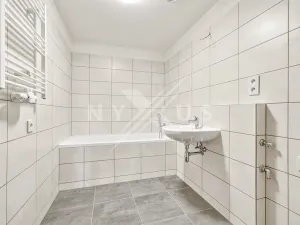 Pronájem bytu 3+kk, Praha - Strašnice, Strančická, 71 m2