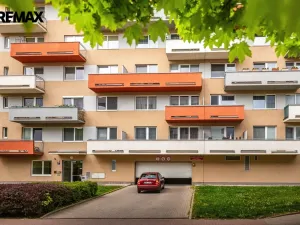 Prodej bytu 2+kk, Praha - Horní Měcholupy, Modenská, 58 m2