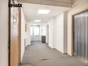 Pronájem kanceláře, Rudná, Masarykova, 1270 m2